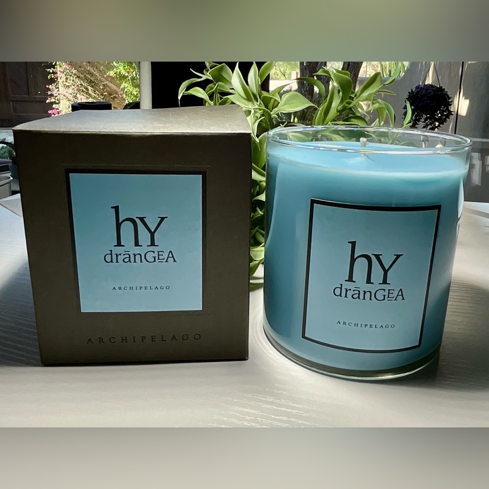 Archipelago Hydrangea Candle and Holder Set